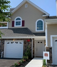 35 Steven Cir, Unit The Davenport in Dix Hills, NY - Building Photo - Building Photo