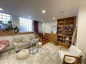 26 Irving St, Unit 1 in Boston, MA - Building Photo - Building Photo