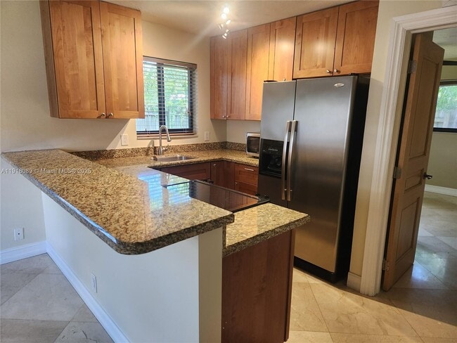 210 SW 8th St in Fort Lauderdale, FL - Building Photo - Building Photo