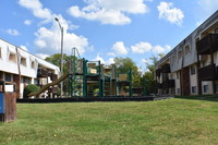 Ruby on the Creek Apartments in Fayetteville, AR - Foto de edificio - Building Photo