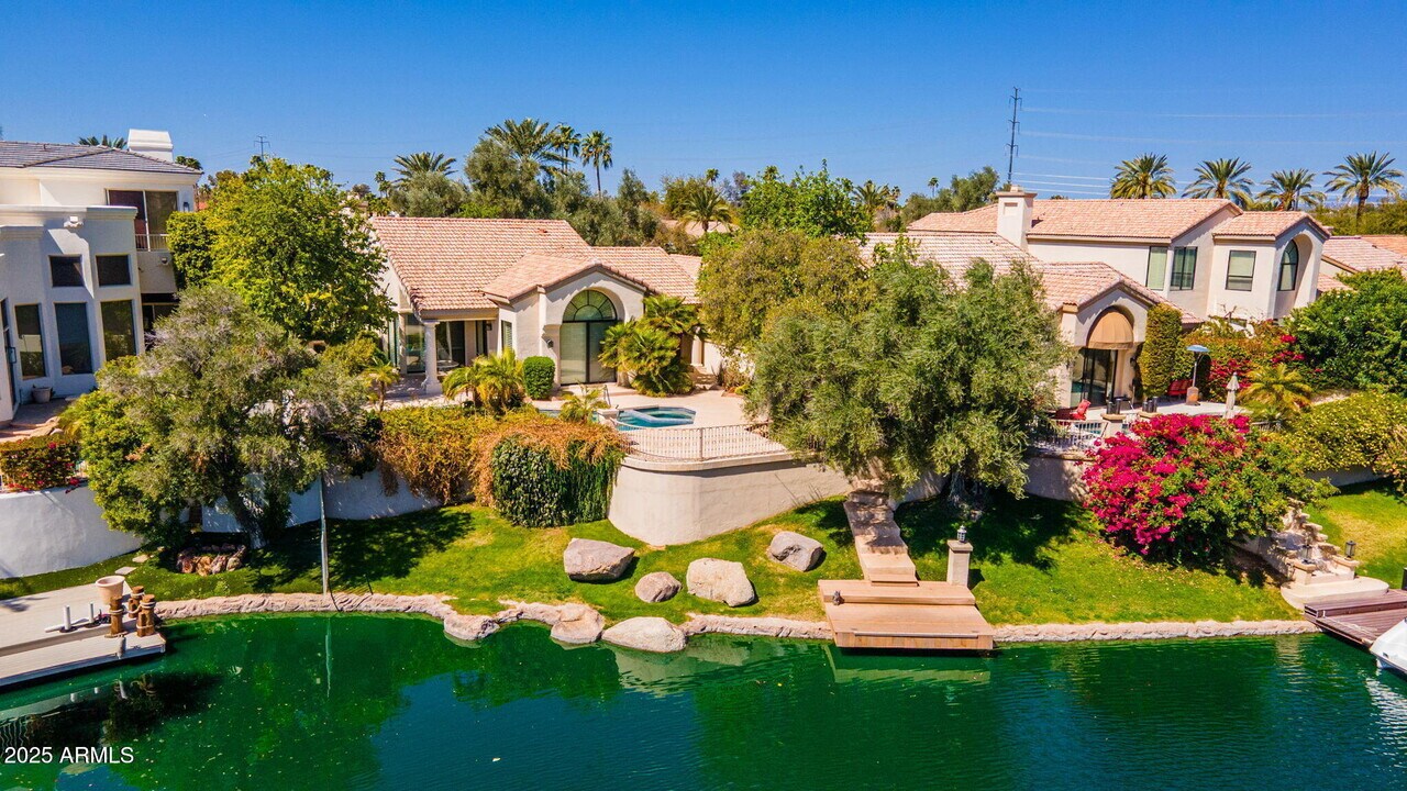 10421 N 100th St in Scottsdale, AZ - Building Photo