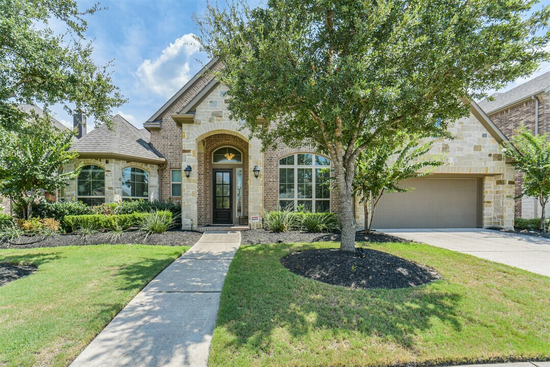 10918 Avery Arbor Ln in Cypress, TX - Building Photo