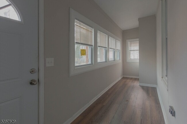 257 S 8th St in Newark, NJ - Building Photo - Building Photo