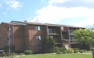 9840 W 153rd St in Orland Park, IL - Building Photo