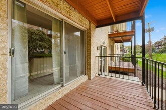 5406 85th Ave in New Carrollton, MD - Building Photo - Building Photo