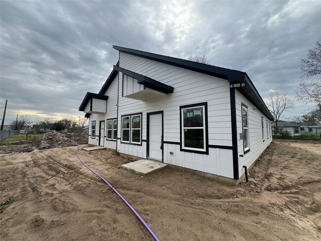 property at 5710 Delmack St