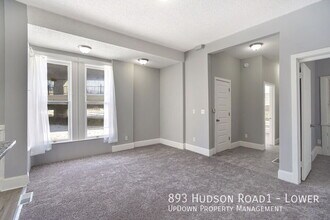 893 Hudson Rd in St. Paul, MN - Building Photo - Building Photo