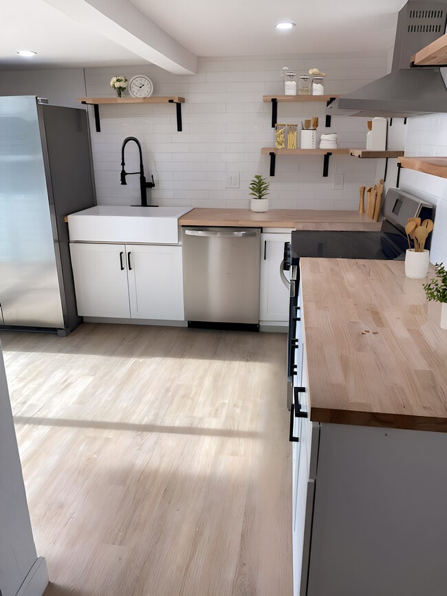 3535 17th Ave S in St. Petersburg, FL - Foto de edificio - Building Photo