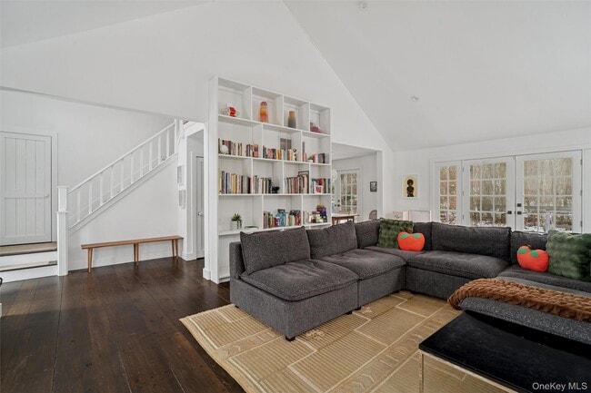 1008 Middle Line Hwy