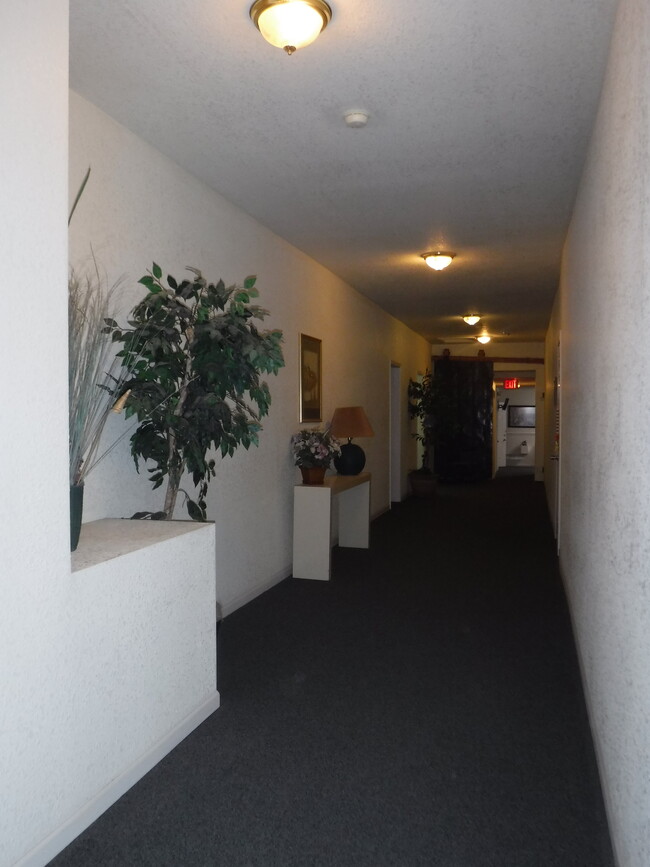 720 S 9th St in St. Joseph, MO - Foto de edificio - Building Photo
