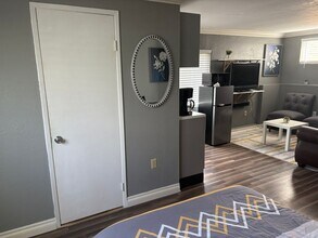 9474 Bantam Ave in San Diego, CA - Building Photo - Building Photo