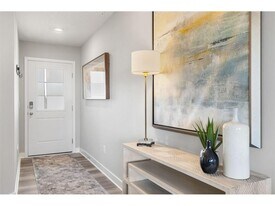 5154 Stable View Dr in Woodbury, MN - Building Photo