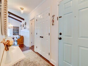 3806 Selwyn Farms Ln in Charlotte, NC - Foto de edificio - Building Photo