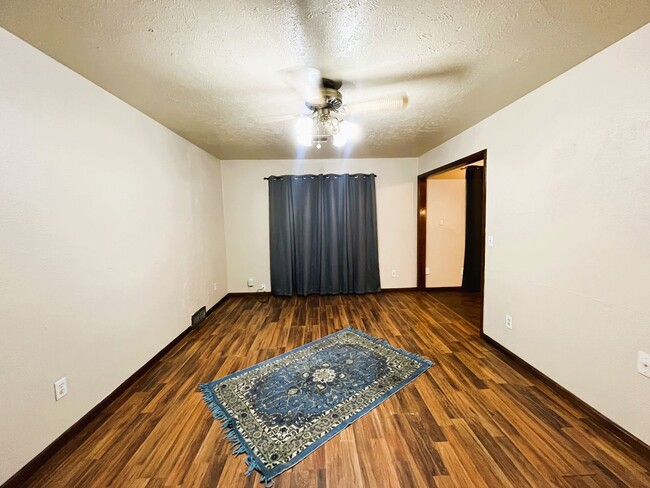 1432 NW 96th St-Unit -59cabcfa-f48a-11e9-ab1a-1866dab910f5 in Oklahoma City, OK - Building Photo - Building Photo