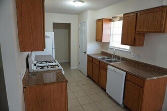 1217 Westway Cir in Killeen, TX - Building Photo - Building Photo