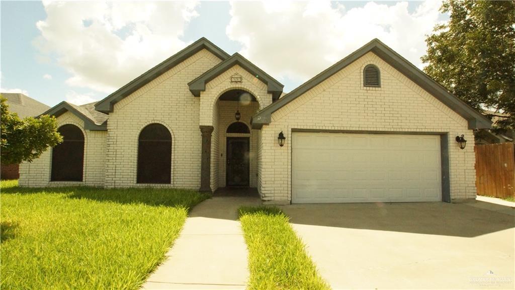 801 W Chickadee Ave in Pharr, TX - Building Photo