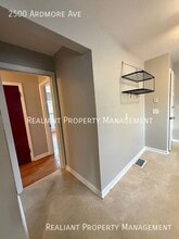 2500 Ardmore Ave in Cincinnati, OH - Building Photo - Building Photo