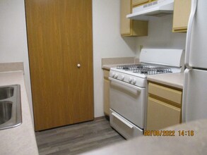1112 W 4th St in Erie, PA - Building Photo - Building Photo