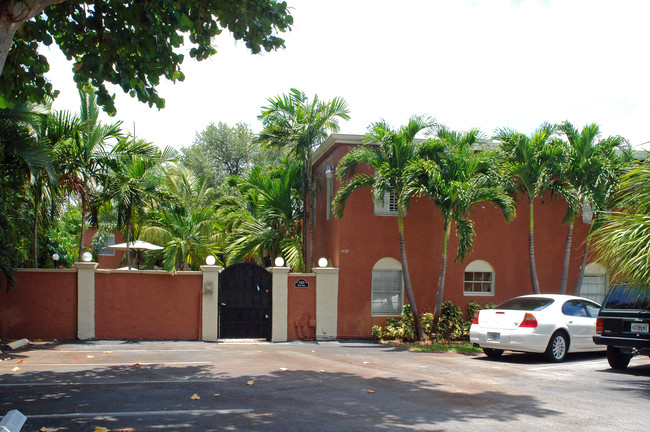 Sea Breeze II Condominiums in Fort Lauderdale, FL - Foto de edificio - Building Photo