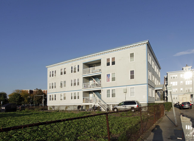 9-11 Surfside Rd in Lynn, MA - Building Photo - Building Photo