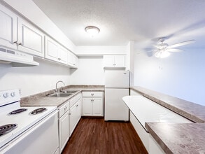 2001 Bryant Ave S in Minneapolis, MN - Foto de edificio - Building Photo