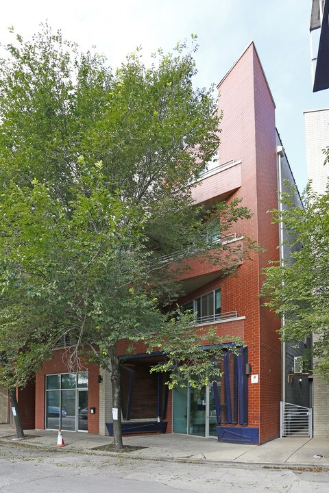 1646 N Bosworth Ave in Chicago, IL - Foto de edificio