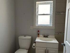 1650 N Keeler Ave, Unit 1650-2 in Chicago, IL - Building Photo - Building Photo