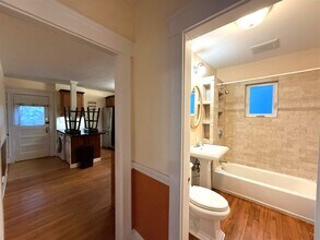 67 Fairfax St, Unit 1 in Somerville, MA - Foto de edificio - Building Photo