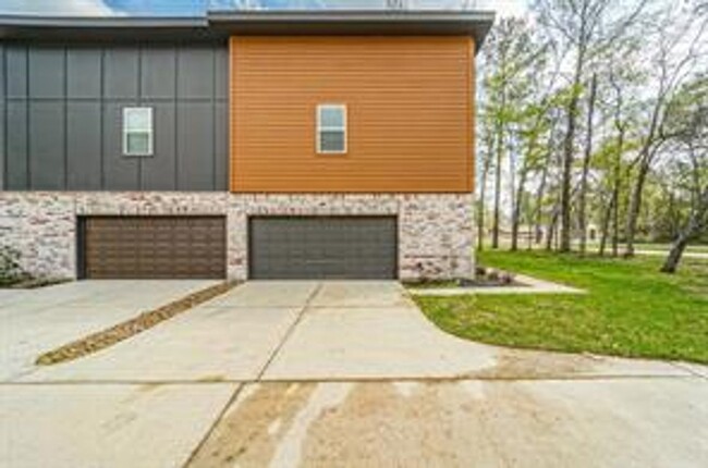 property at 2523 Appian Wy