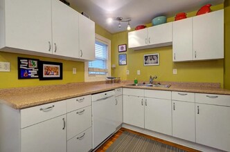 433 Crestview Rd in Columbus, OH - Building Photo - Building Photo