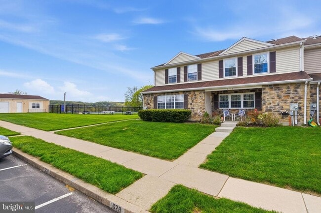 property at 628 Lancaster Ct