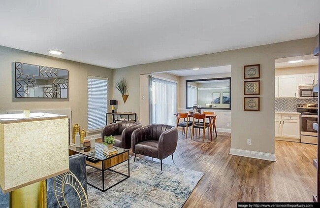 5151 Verde Valley Ln, Unit 2107