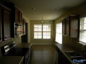 708 Oak Cove Ln NW in Madison, AL - Building Photo - Building Photo