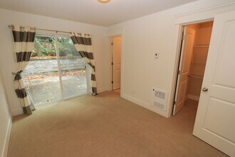3810 Ashworth Ave N in Seattle, WA - Foto de edificio - Building Photo