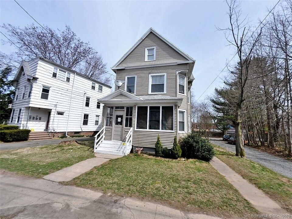15 Dayton St in New Haven, CT - Building Photo