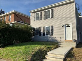 754 Broadway in Newburgh, NY - Building Photo