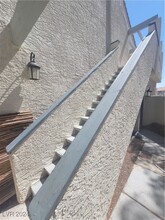 2761 Lodestone Dr in Las Vegas, NV - Building Photo - Building Photo