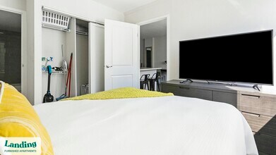 305 Dr. M.L.K. Jr St S, Unit 632 in St. Petersburg, FL - Foto de edificio - Building Photo