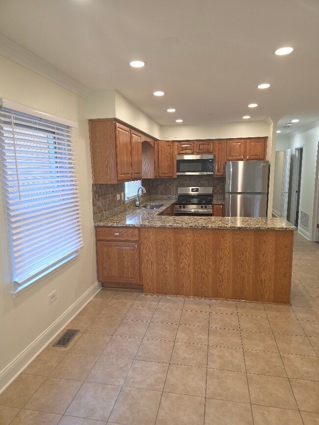 826 E Capri Dr, Unit 826 #1