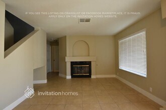 138 Cloudcrest Dr in Henderson, NV - Foto de edificio - Building Photo