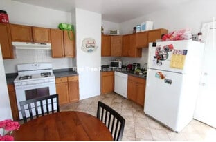 140 Brooks St, Unit 2 in Boston, MA - Building Photo