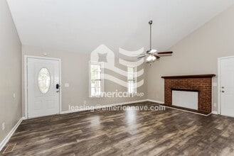 325 Greensprings Dr in Columbia, SC - Foto de edificio - Building Photo