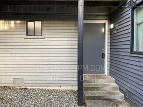 DT093 AWS in Auburn, WA - Building Photo - Interior Photo
