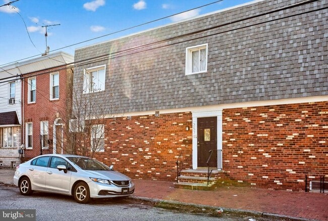 property at 2579 Memphis St