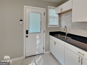 1319 Campbellton Rd SW in Atlanta, GA - Building Photo - Building Photo