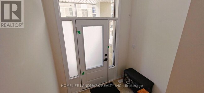 16 Kahshe Ln in Richmond Hill, ON - Building Photo - Building Photo