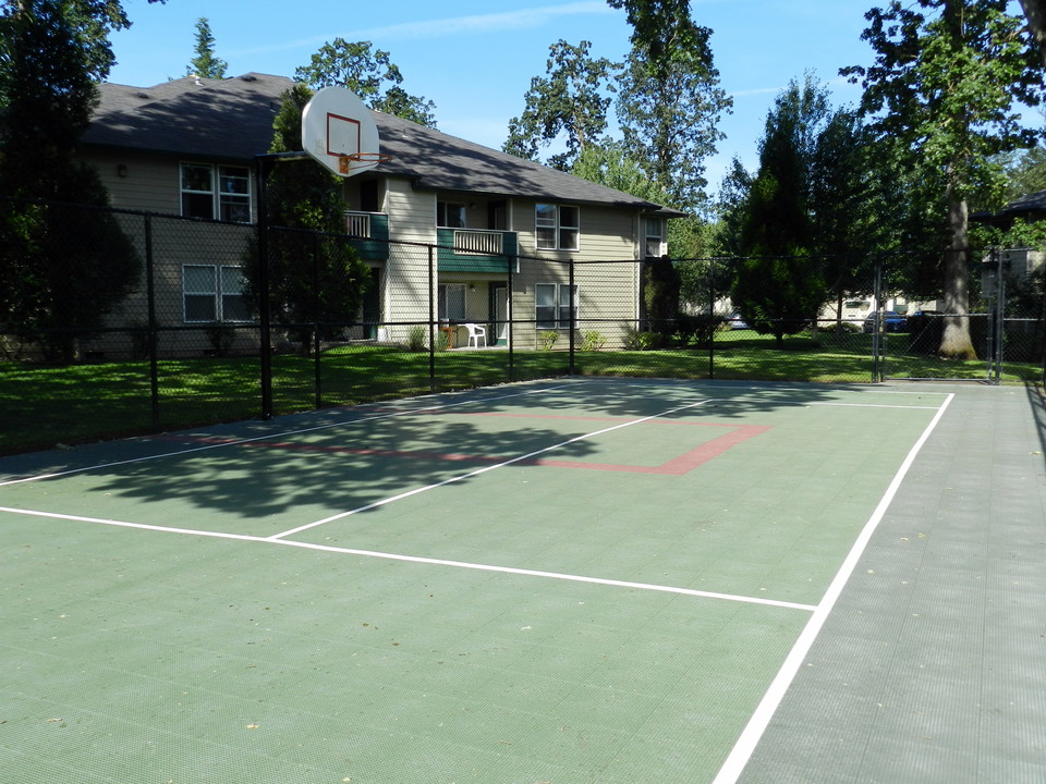 Commons at Dawson Creek Apartments in Hillsboro, OR - Building Photo