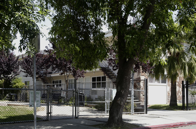 1635 Prince St in Berkeley, CA - Foto de edificio - Building Photo