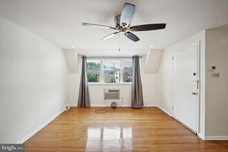 5429 Houghton Pl in Philadelphia, PA - Building Photo - Building Photo