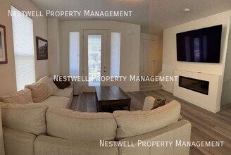 11064 S Lake Run Rd in South Jordan, UT - Building Photo - Building Photo